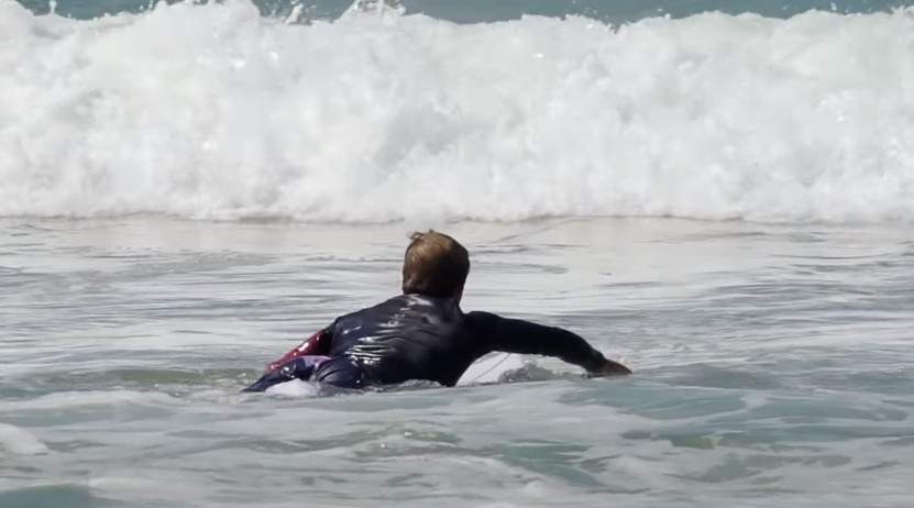 Surf paddeling